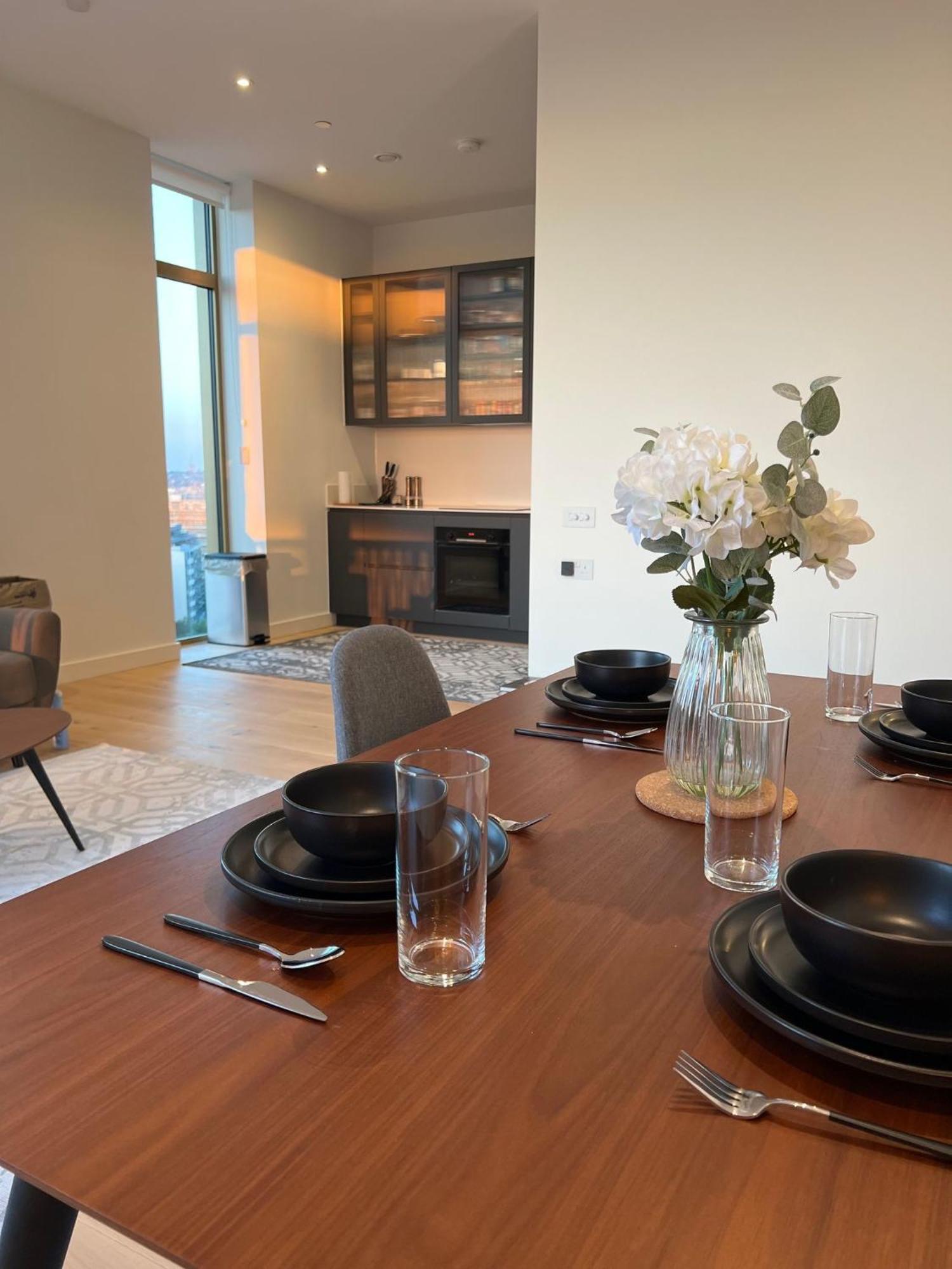 Cozy Room With Private Bathroom In Luxurious Flat Λονδίνο Εξωτερικό φωτογραφία