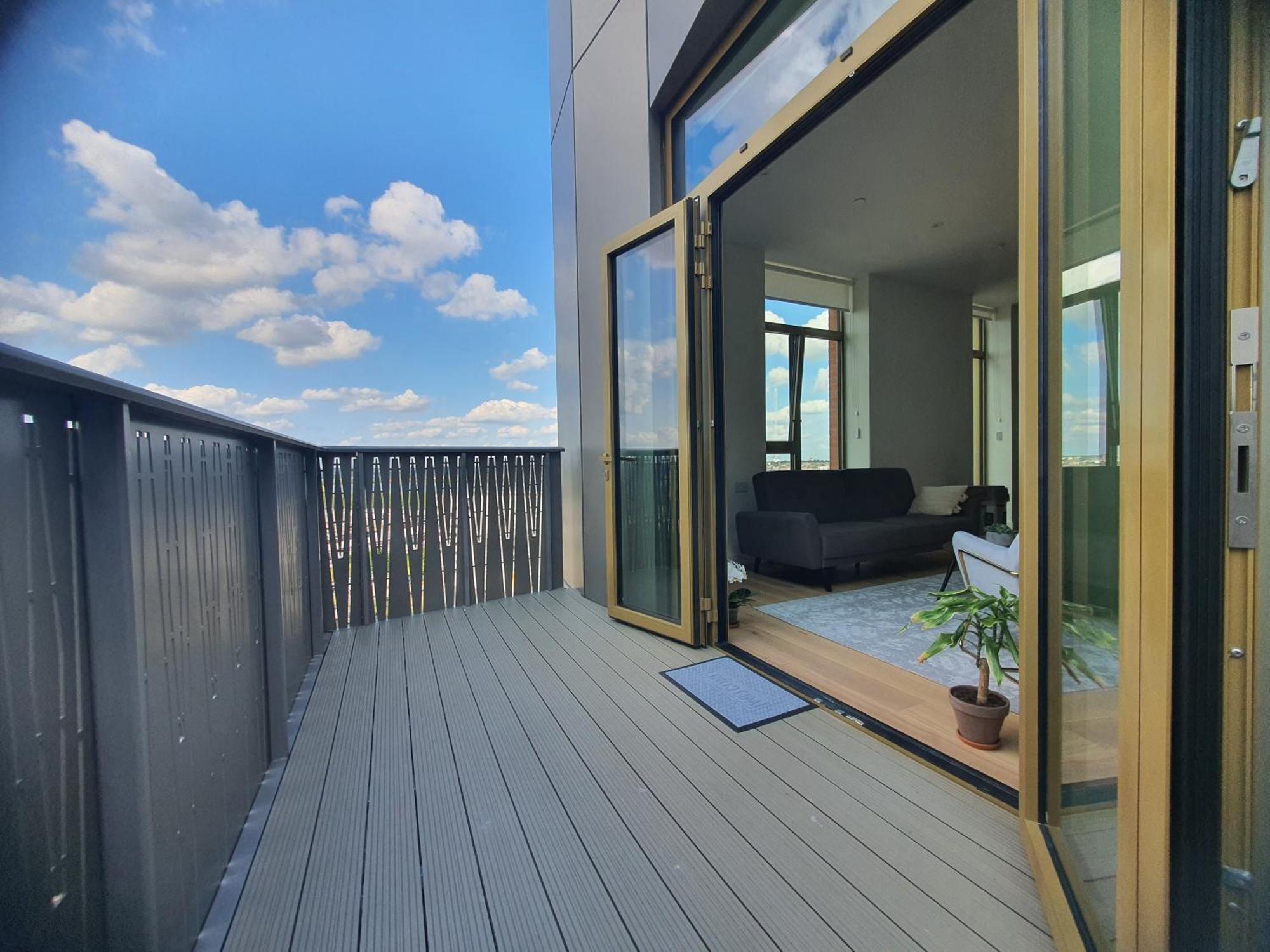 Cozy Room With Private Bathroom In Luxurious Flat Λονδίνο Εξωτερικό φωτογραφία