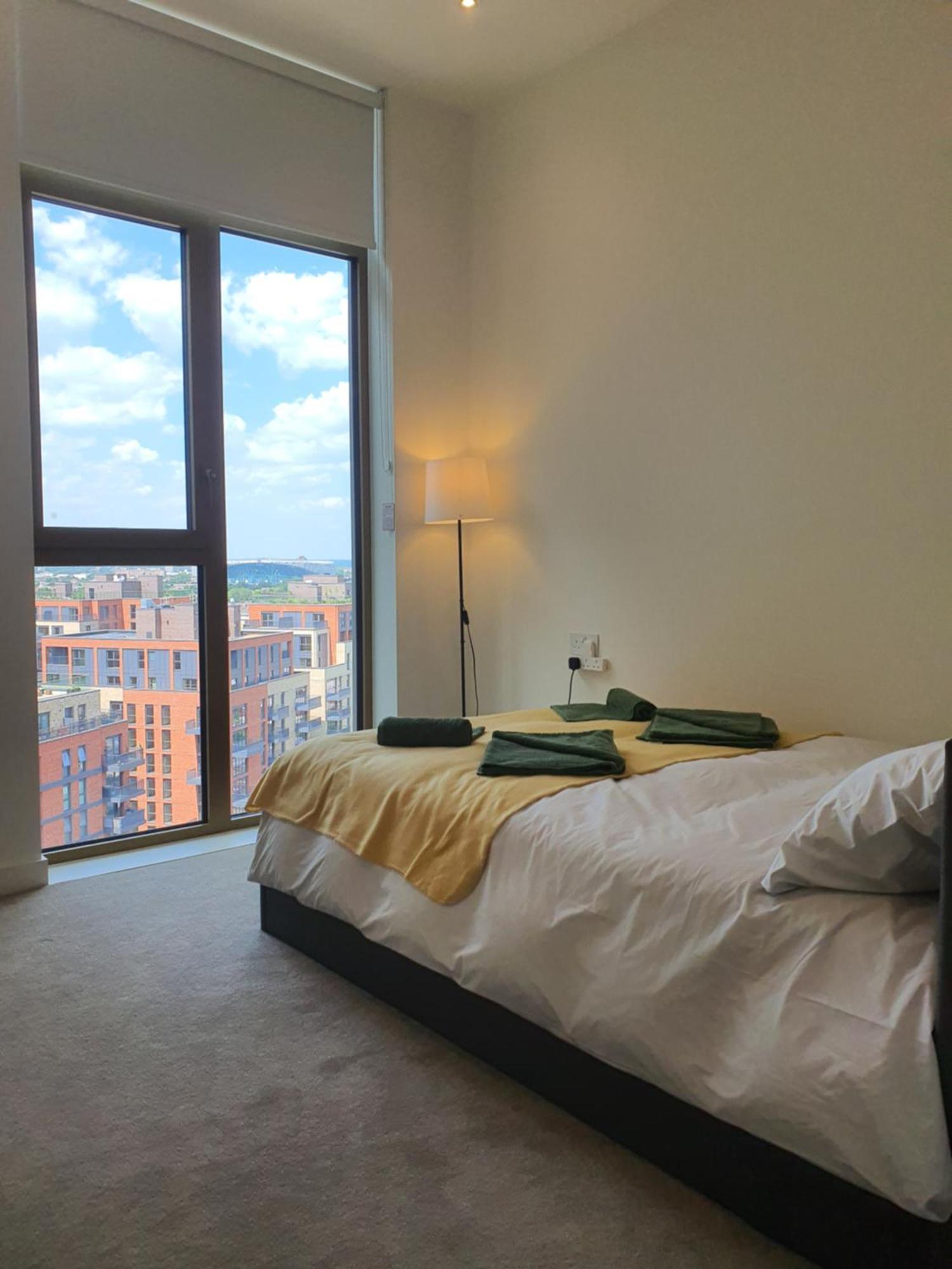 Cozy Room With Private Bathroom In Luxurious Flat Λονδίνο Εξωτερικό φωτογραφία